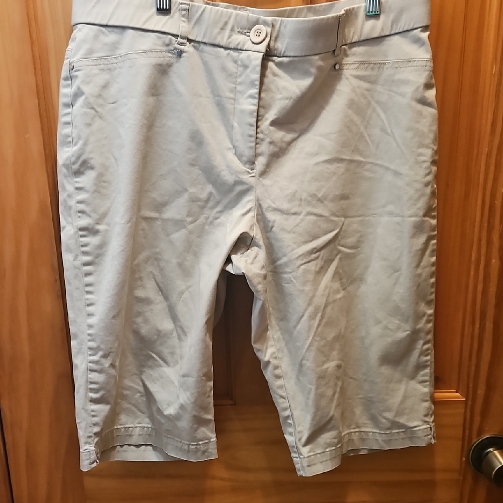 Briggs New York Tan Bermuda Shorts Classic Cotton Blend